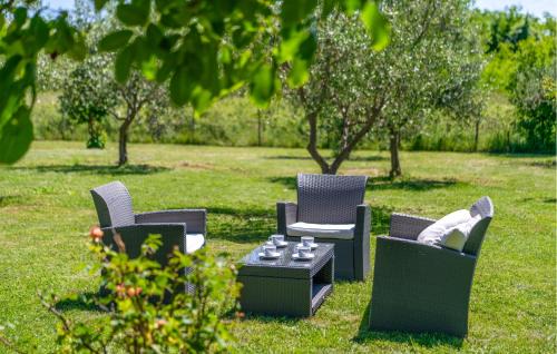 Krnica House | Amazing Home In Krnica