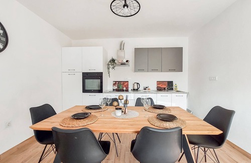 Salakovci House | Amazing home in Labin with kitchen