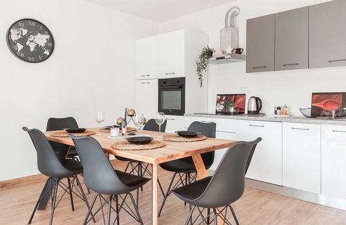 Salakovci House | Amazing home in Labin with kitchen