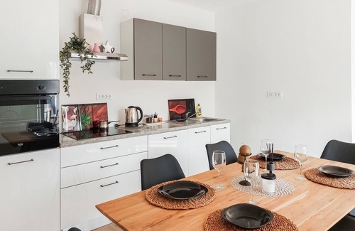 Salakovci House | Amazing home in Labin with kitchen