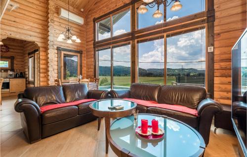 Ravna Gora House | Amazing Home In Ravna Gora With Sauna