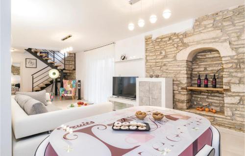 Sajini House | Amazing Home In Sajini