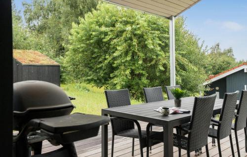 Funder Kirkeby House | Amazing Home In Silkeborg With Kitchen