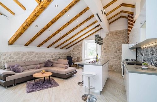 Slano House | Amazing home in Slano with kitchen