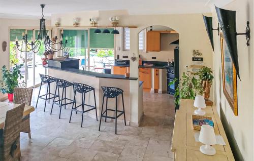 Peymeinade House | Amazing Home In Speracedes