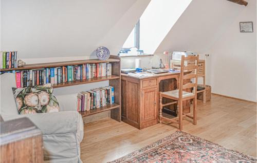 Saint-Priest-les-Fougeres House | Amazing Home In St Priest La Fougeres