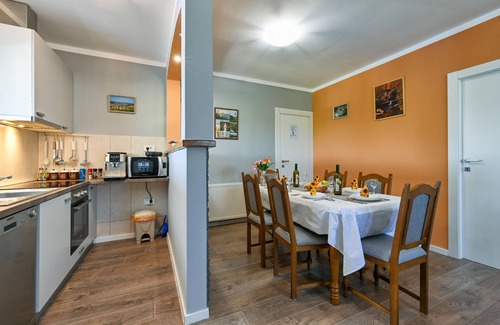 Sveti Kriz House | Amazing home in Sveti Kriz