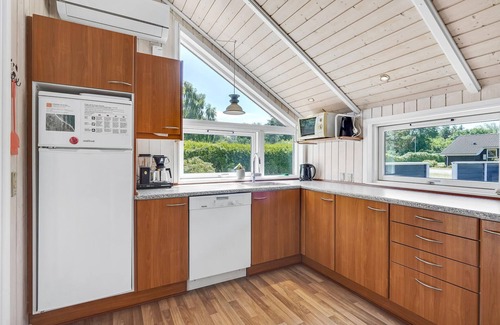 Hov House | Amazing home in Tranekær with sauna