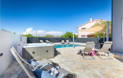 Valtura House | Amazing Home In Valtura