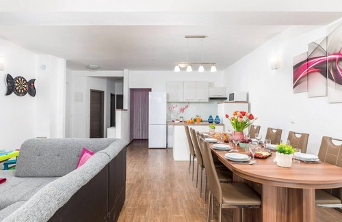 Valtura House | Amazing home in Valtura