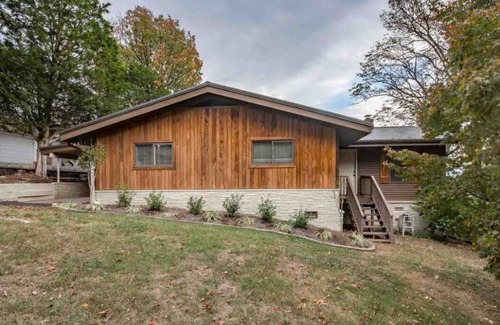 Dandridge House | Amazing Lake and Smoky Mountain Views from this Charming Lake House.