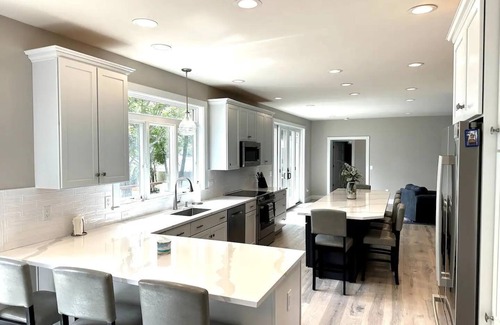 Centerville House | Amazing Lakefront Retreat w/Private Beach, Dock