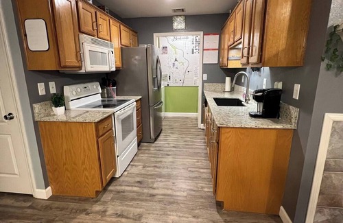 Downtown House | AMAZING LOCATION in Downtown Bentonville. Biking HQ. Access to trails and square