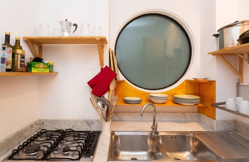 Rione XI Sant'Angelo Apartment | Amazing New Apartment Jewish Ghetto