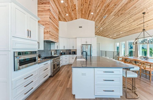 Miramar Beach House | Amazing New Beachfront Home, Incredible View, Heated Pool, Hot Tub, Elevator!