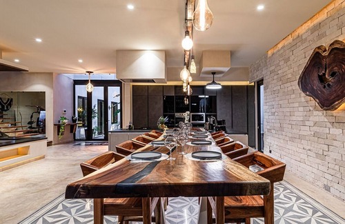 Playacar Fase II House | AMAZING NEW VILLA UP TO 21 PEOPLE - 3 MIN FROM THE BEACH BY CAR - 7 ROOMS