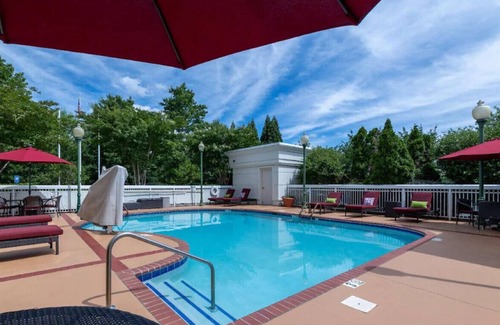 Lawrenceville House | Amazing Oasis for Romantic Escape