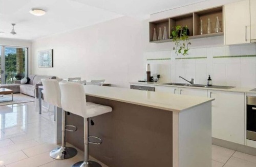Airlie Beach Apartment | Amazing Ocean Views Pool | Award Winning Location