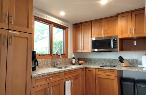 Cielito House | Amazing Ocean View Cottage + Hot Tub for Extended Stays