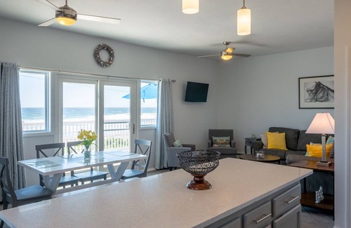 York Beach Apartment | Amazing oceanfront property with large deck!