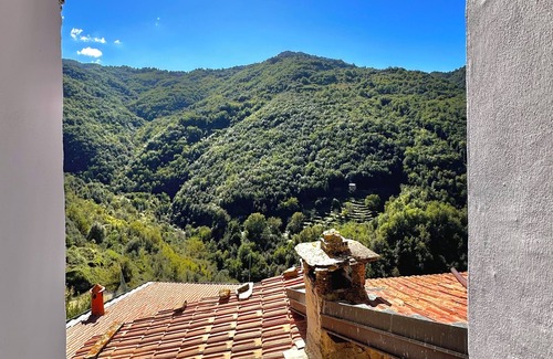 Apricale House | Amazing place, solarium & Hamam