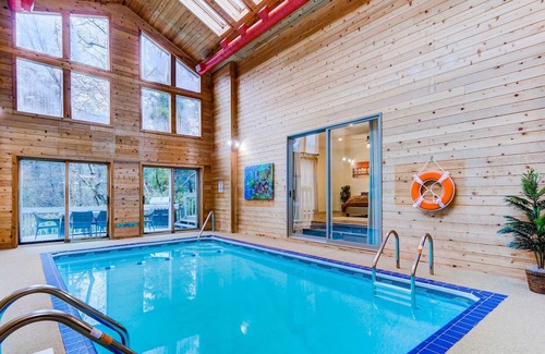 Pocono Pines House | ★Amazing★Poconos House w/ ★Heated★INDOOR Pool!!★