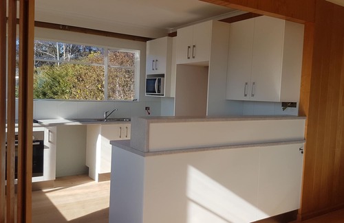 Pambula Beach House | Amazing Sea Views, New Kitchen, Family Friendly, Easy Walk to 3 Beaches