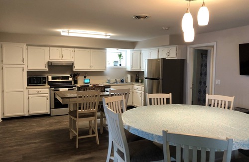 Mayfield House | Amazing Secluded 5 Bedroom Home on Great Sacandaga Lake