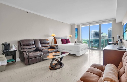 Coconut Grove Apartment | Amazing Studio - Walking Distance to Cocowalk