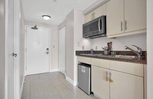 Coconut Grove Apartment | Amazing Studio - Walking Distance to Cocowalk