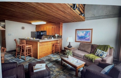 Salt Lake Mountain Resorts Condo | Amazing two story loft condo at Snowbird, UT: March 21-28, 2026: Timeshare.
