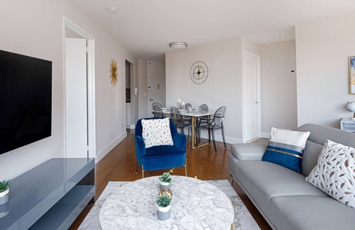 East Harlem House | Amazing UES Luxury 2 Bed w/Gym, Pool,Laundry #6161