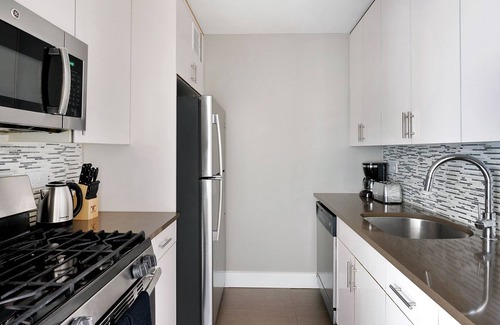 East Harlem House | Amazing UES Luxury 2 Bed w/Gym, Pool,Laundry #6161
