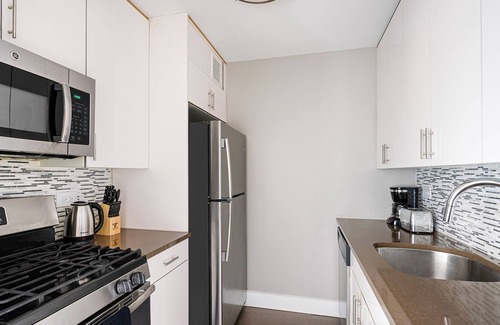 East Harlem House | Amazing UES Luxury 2 Bed w/Gym, Pool,Laundry #6161
