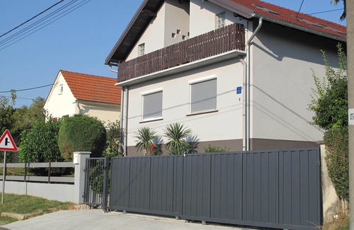 Cakovec Apartment | Amazing vacation with private swimmingpool "Apartment Oracle "