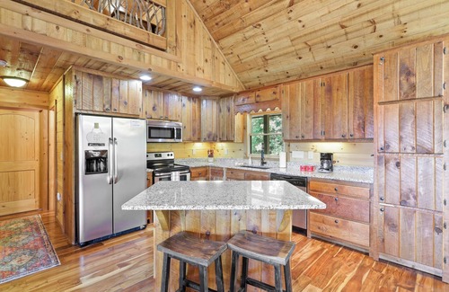 My Mountain Cabin | Amazing View, Hot Tub, Game Room, Pet Friendly
