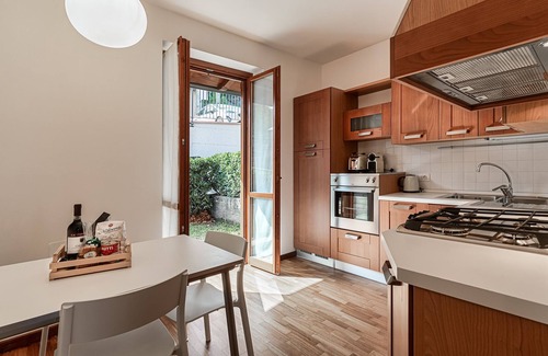 Levo House | Amazing view over the Lake, charming house surrounded by nature