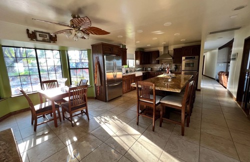 Paso Robles House | Amazing View w/Farm Experience in Paso Robles Wine Country, 3 min to downtown