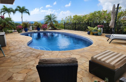 Portlock House | Amazing views! Exclusive & peaceful Hawaii Kai. Walk to ocean & hikes, Pool, AC,