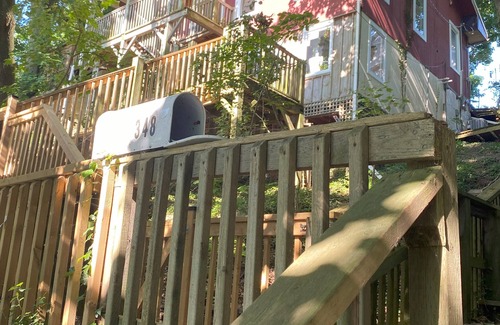 Port Stanley Cottage | Amazing Views of Two Beaches – Treehouse Retreat with Wildlife & Waves