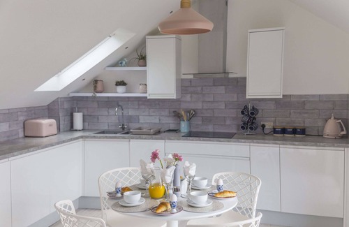 Boscundle House | Amazing views over Beach and the sea.2 bedrooms