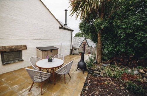 Boscundle House | Amazing views over Beach and the sea.2 bedrooms