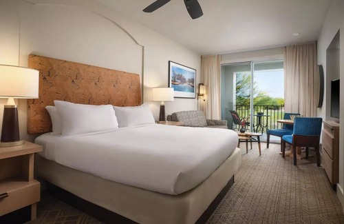 Desert Ridge Resort | Amazingly & Deliciously Comfy Guest Room in Marriott's Canyon Villas Resort