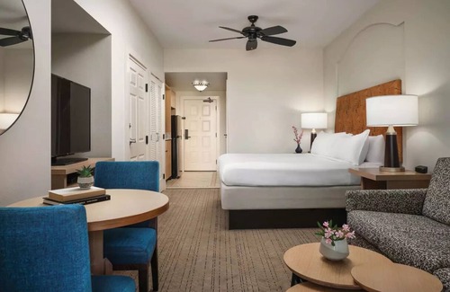 Desert Ridge Resort | Amazingly & Deliciously Comfy Guest Room in Marriott's Canyon Villas Resort