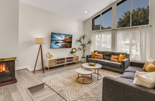 Torrance House | Amazingly Designed Outstanding Torrance Home | LUX