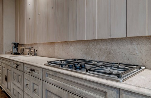 Adams Morgan House | Ambassador life in Kalorama with Free Parking and Private Outdoor Patio