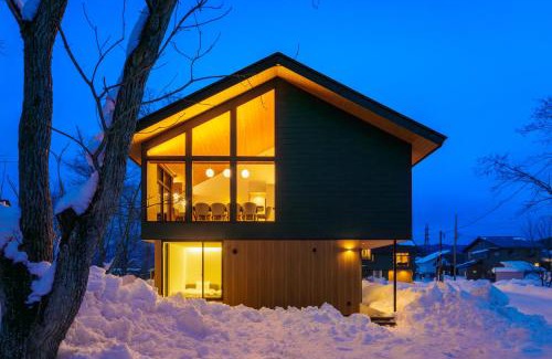 Echo Land Ski Chalet | Amber Echoland MrT by Jade Group
