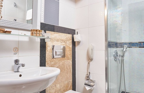 Kumkapi Hotel | Amber Hotel - Special Class