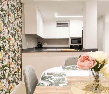 Polop Apartment | Amberes apartment, a stylish villa's independent downstairs apartment with private swimming pool and terrace