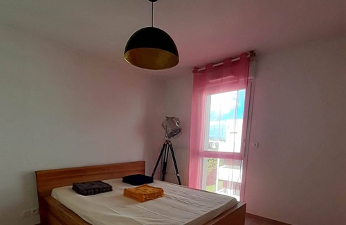 Cesson-Sevigne Apartment | Ambiance Zen-coloving-télétravail